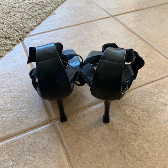 Colin Stuart Sandals - Picture 4 of 4